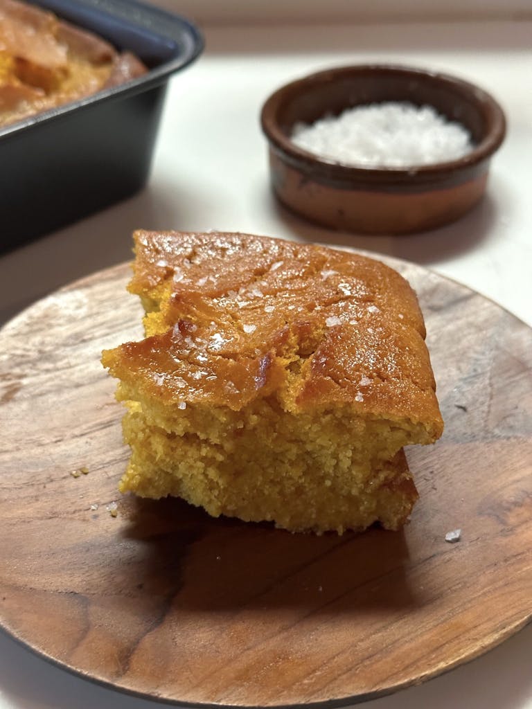 Salted maple cornbread