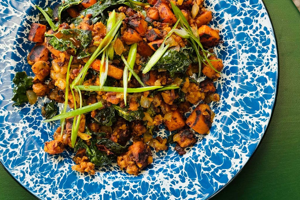 Maple-chipotle sweet potato and tempeh hash