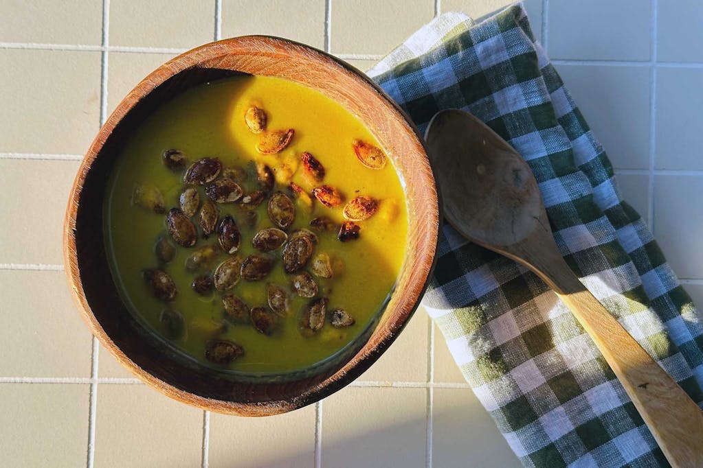 Low-waste pumpkin soup