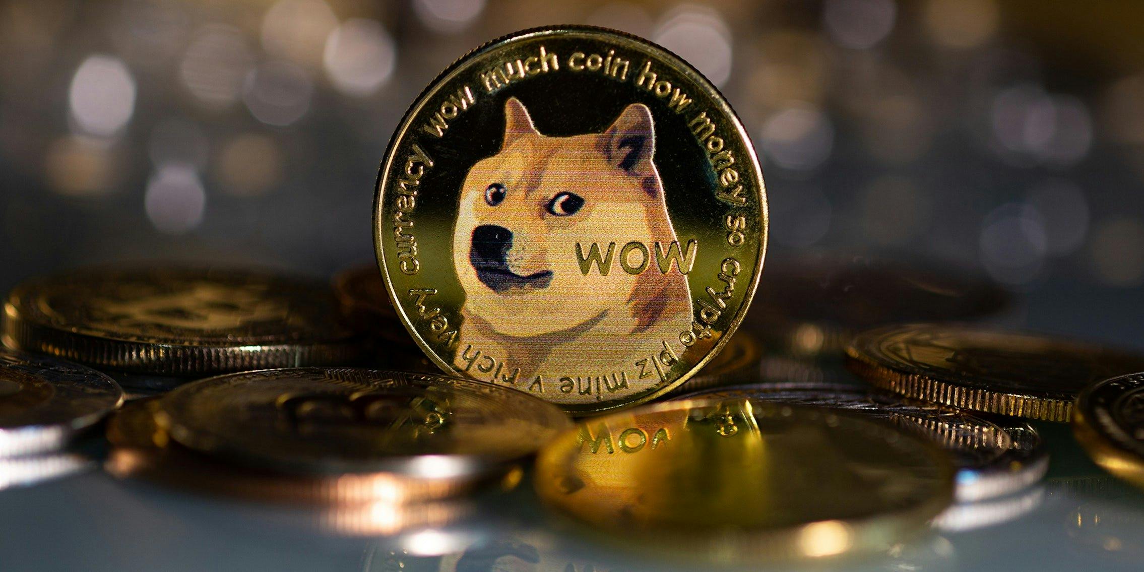 Did Elon Musk change the Twitter logo to distract from his Dogecoin lawsuit?