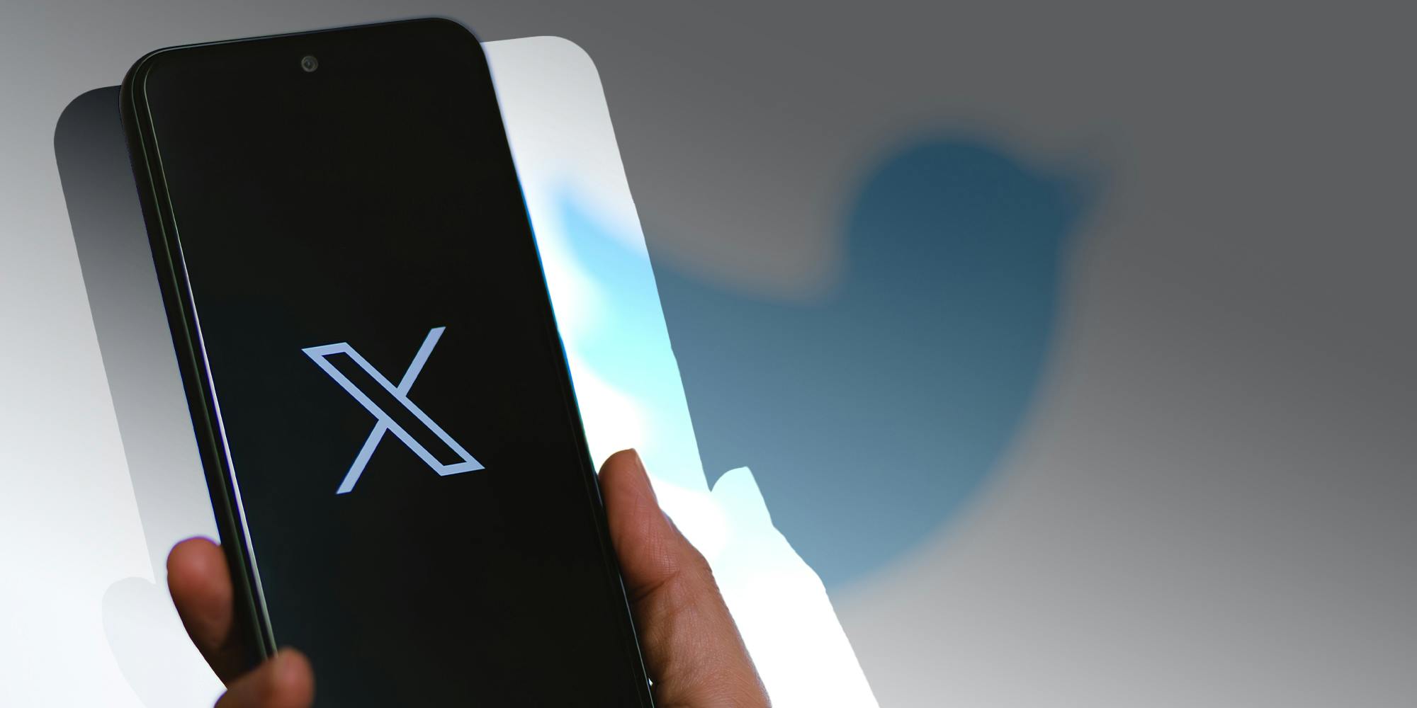 New Twitter X logo. Twitter changed the logo of the application with X. Twitter News. X new social media. Musk monetization fake news.
